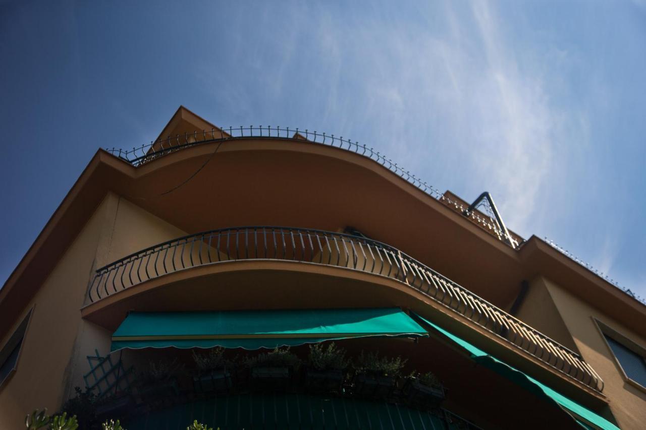 San Rocco Flexyrent - Parking - Wifi - Aircon Apartment Rapallo Luaran gambar